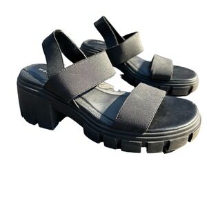 MADDEN GIRL Women's Black Chunky Lug-Sole Y2K Platform Sandals Shoes Size 8.5
